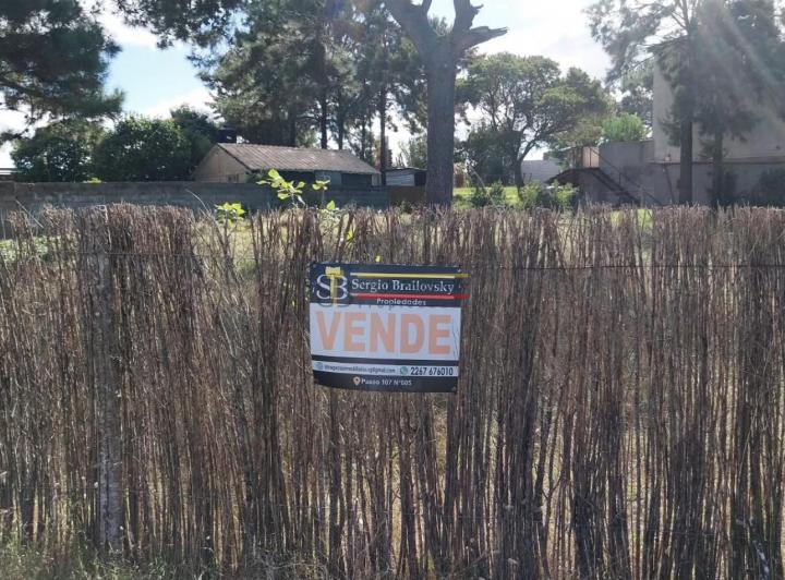 Terreno · 744m²