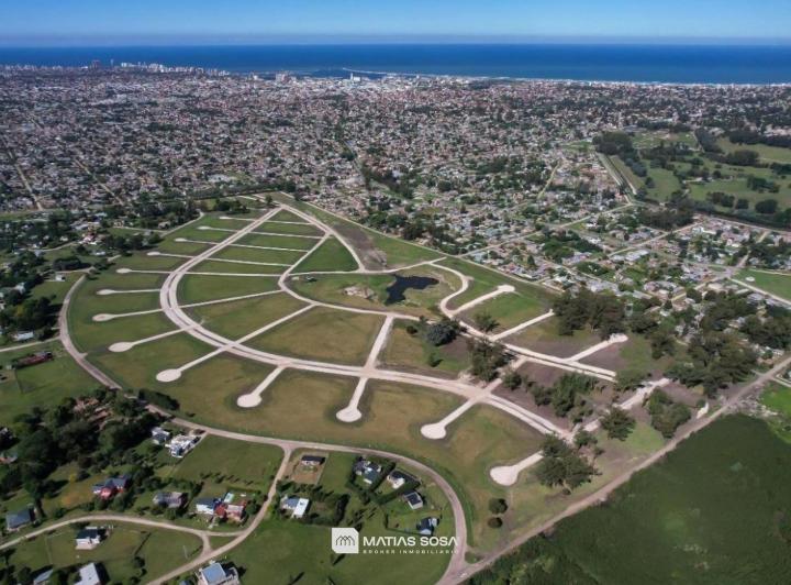 Terreno · 610m²