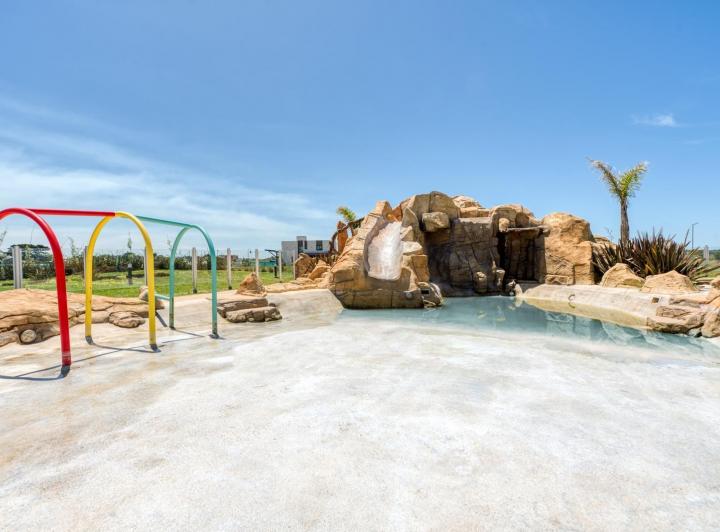 Terreno · 678m² · 1 Ambiente · 1 Cochera