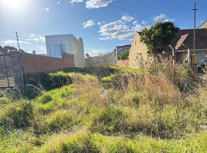 Terreno · 450m²
