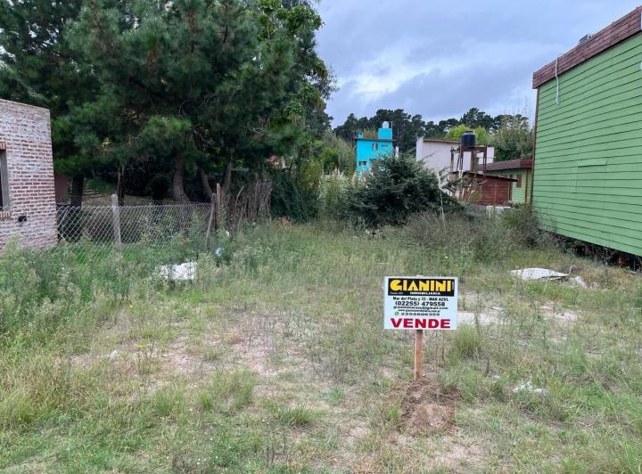 Terreno · 325m²