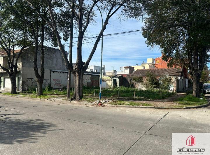 Terreno · 271m²