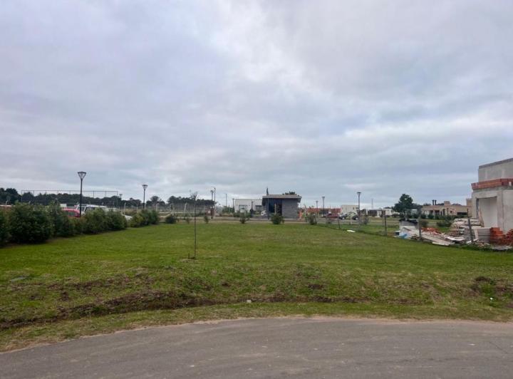 Terreno · 659m²