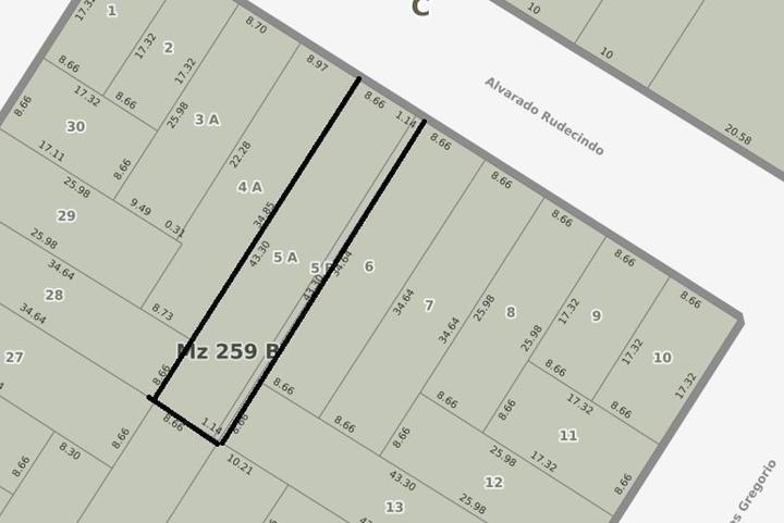 Terreno · 424m²