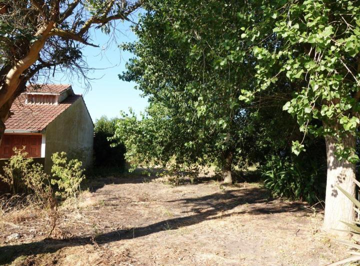 Terreno · 300m²