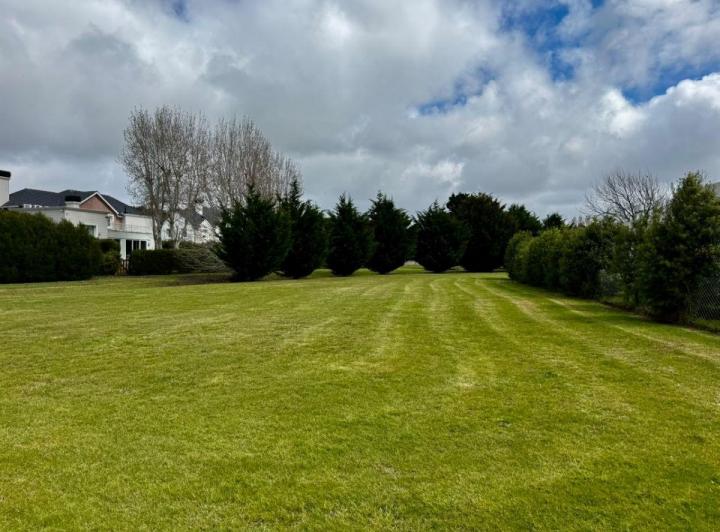 Terreno · 807m²
