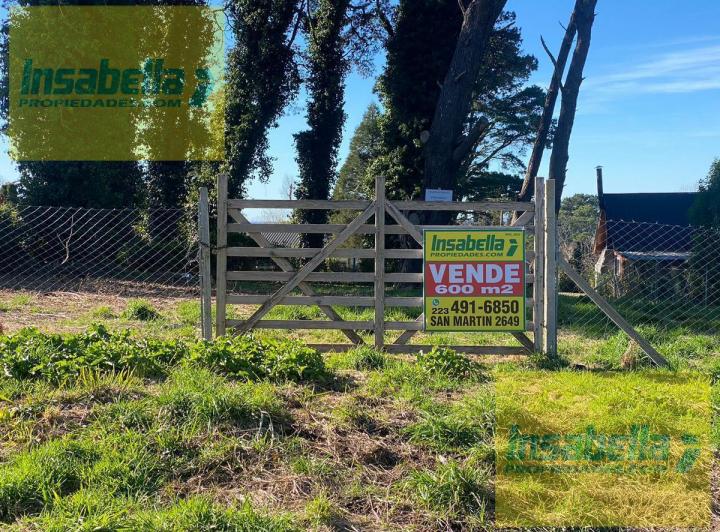 Terreno · 600m²