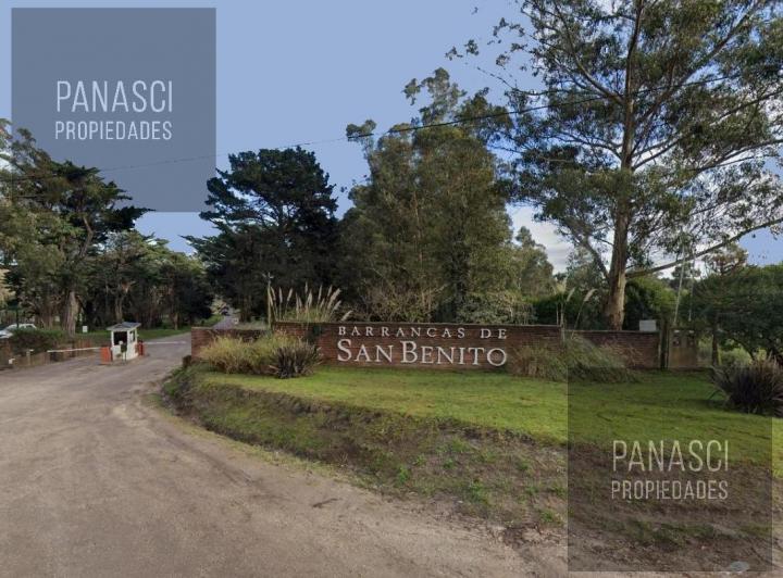 Terreno · 928m²