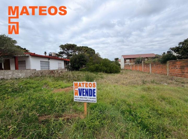 Terreno · 727m²