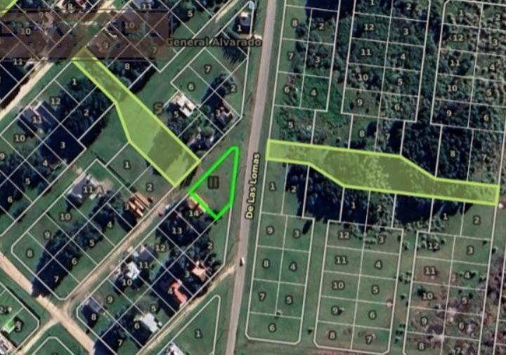 Terreno · 742m²