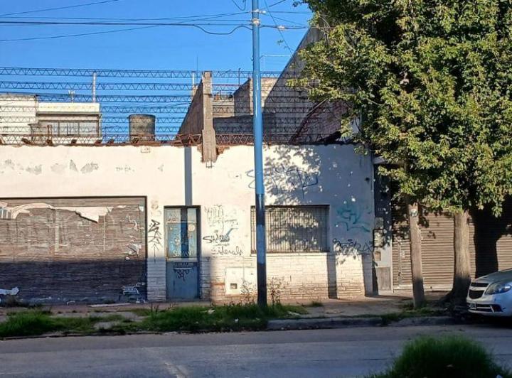 Terreno · 180m²