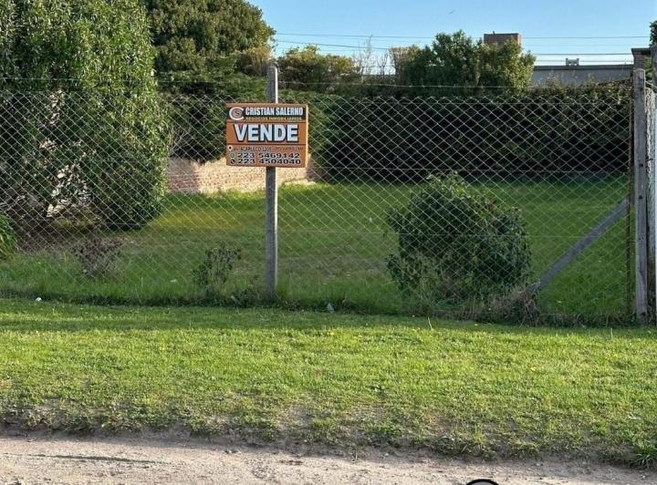 Terreno · 300m²