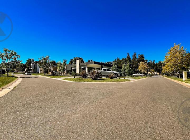Terreno · 600m²