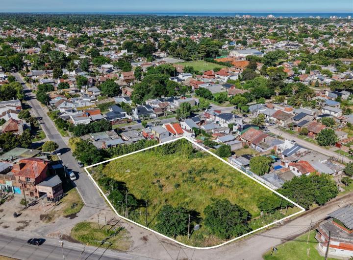 Terreno · 2355m²
