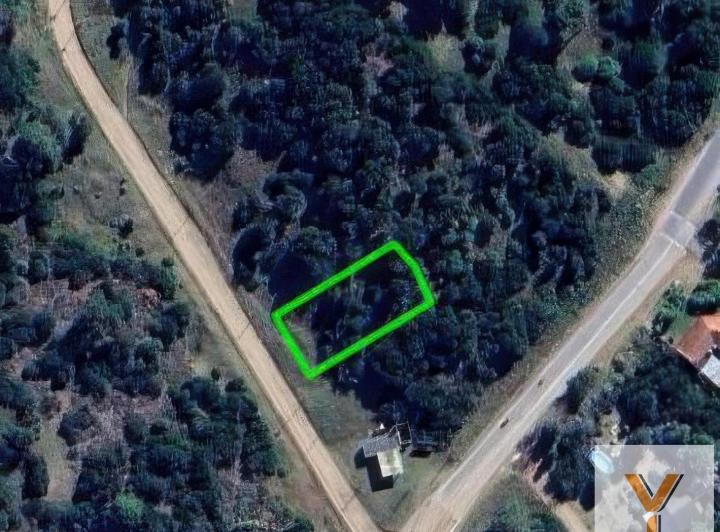 Terreno · 902m²