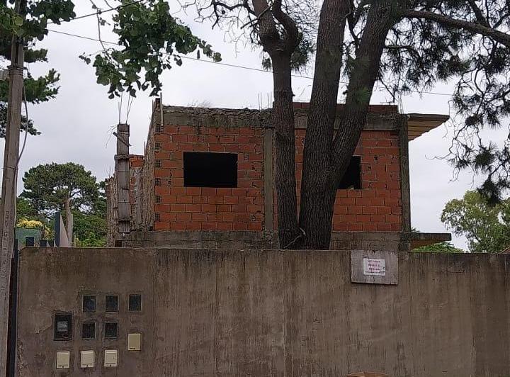 Terreno · 323m²