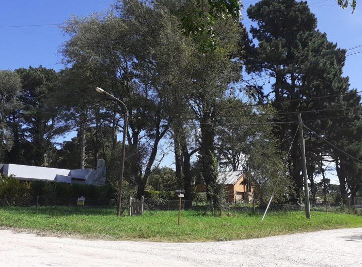 Terreno · 590m²