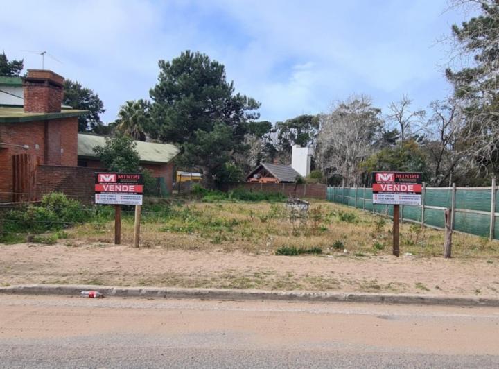 Terreno · 600m²