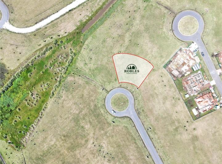 Terreno · 791m²