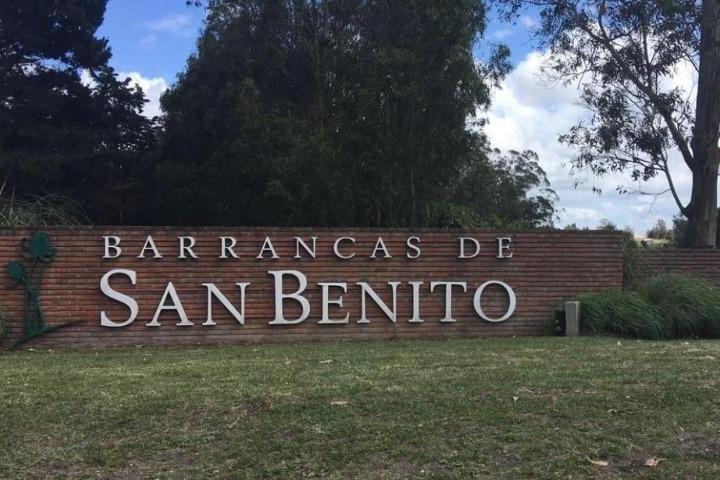 Terreno · 880m²