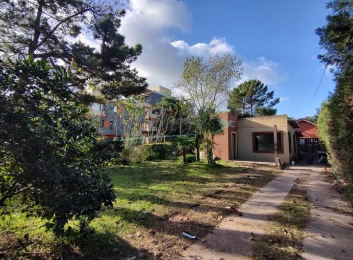 Terreno · 747m²