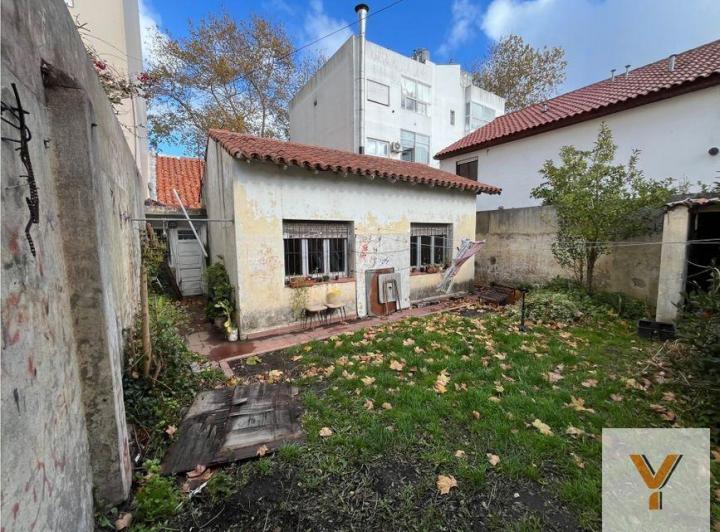 Terreno · 225m²