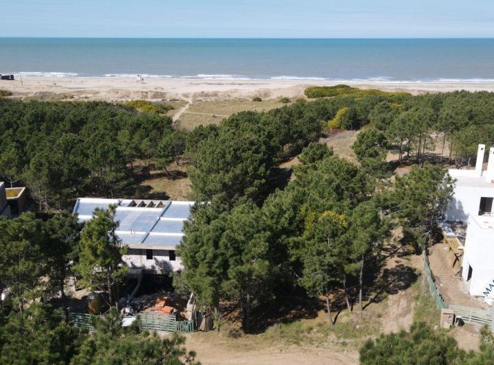 Terreno · 915m²