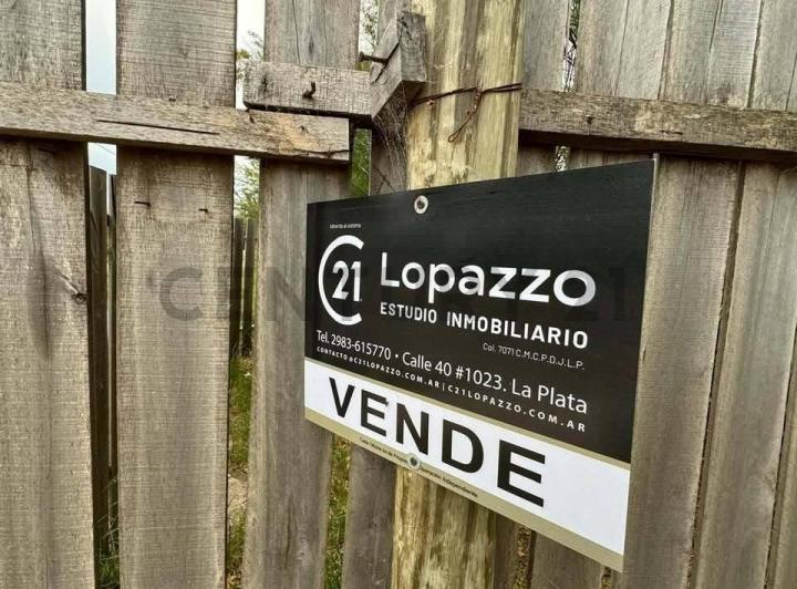 Terreno · 600m²