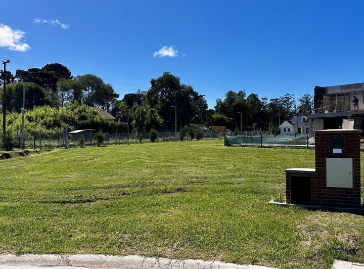 Terreno · 749m²