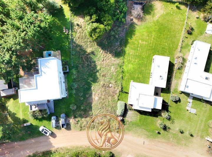 Terreno · 1048m²