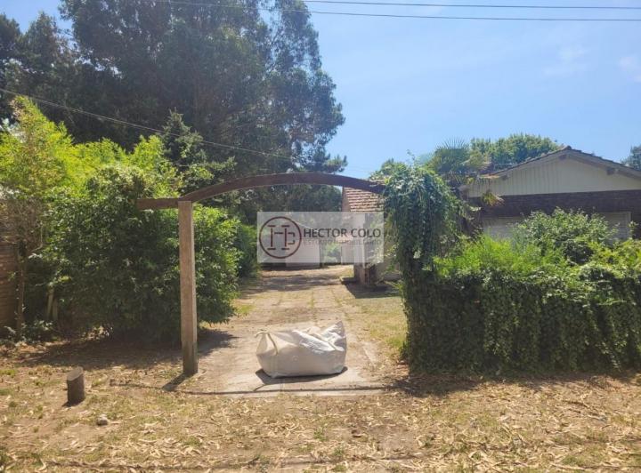 Terreno · 241m²