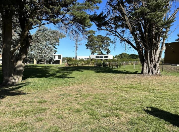 Terreno · 912m²