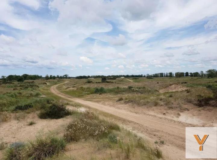 Terreno · 2700m²