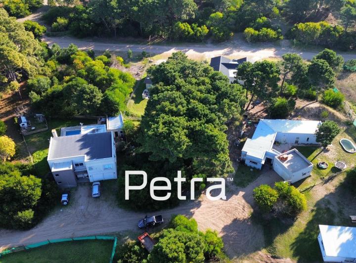 Terreno · 661m²