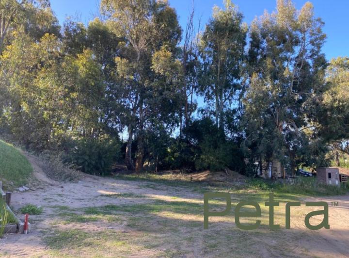 Terreno · 900m²