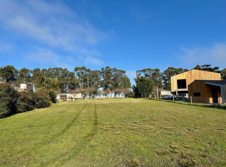 Terreno · 942m²