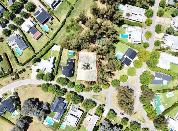 Terreno · 974m²