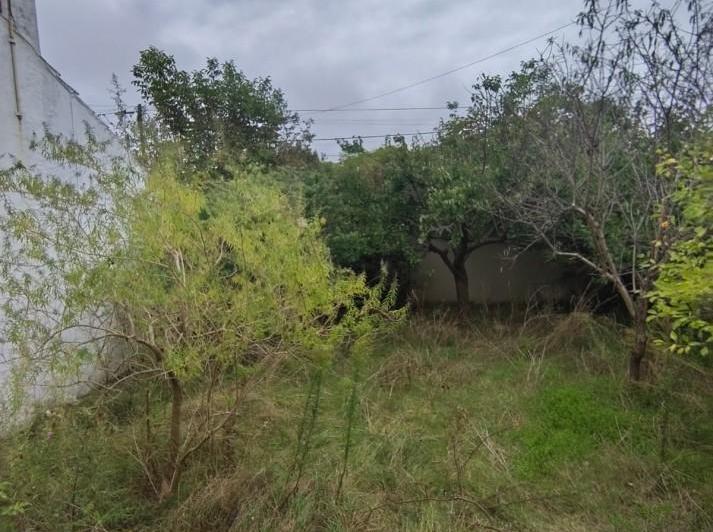 Terreno · 240m²