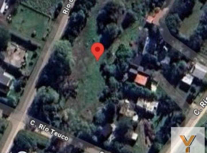 Terreno · 914m²