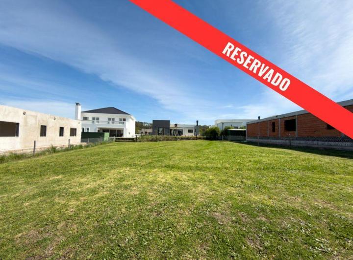 Terreno · 627m²