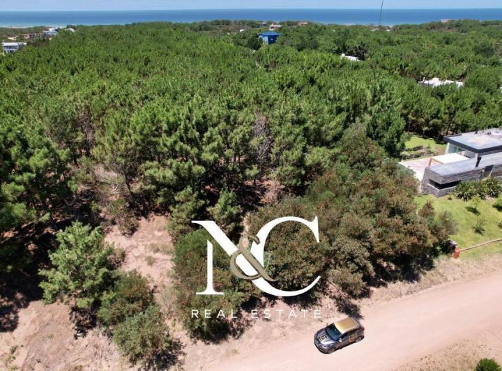 Terreno · 990m²