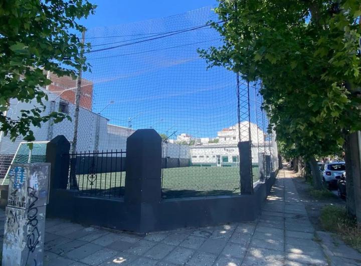 Terreno · 765m²