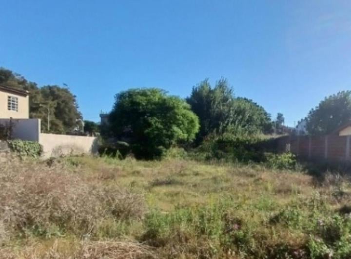 Terreno · 400m²