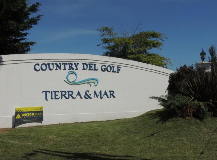 Terreno · 700m²