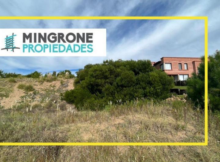 Terreno · 1056m²