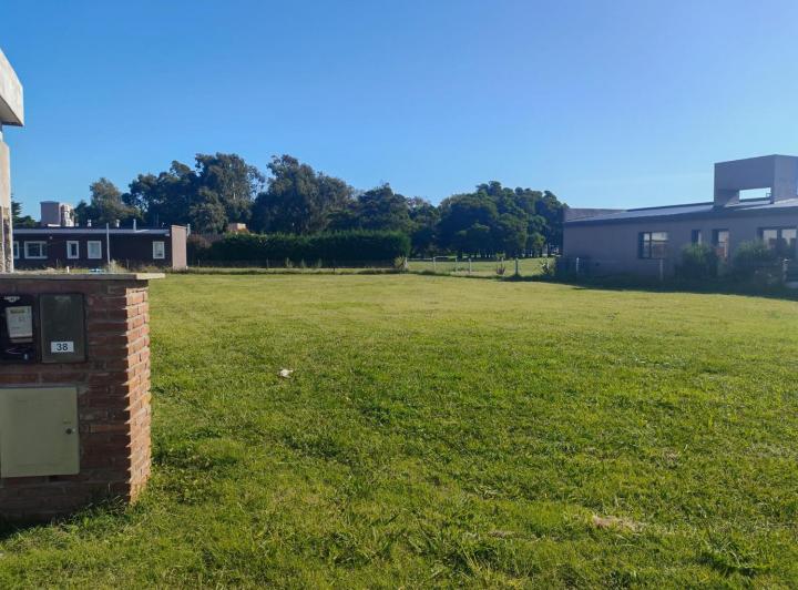 Terreno · 876m²