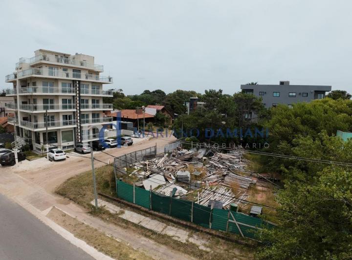 Terreno · 676m²