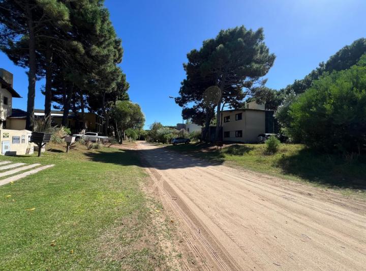 Terreno · 681m²