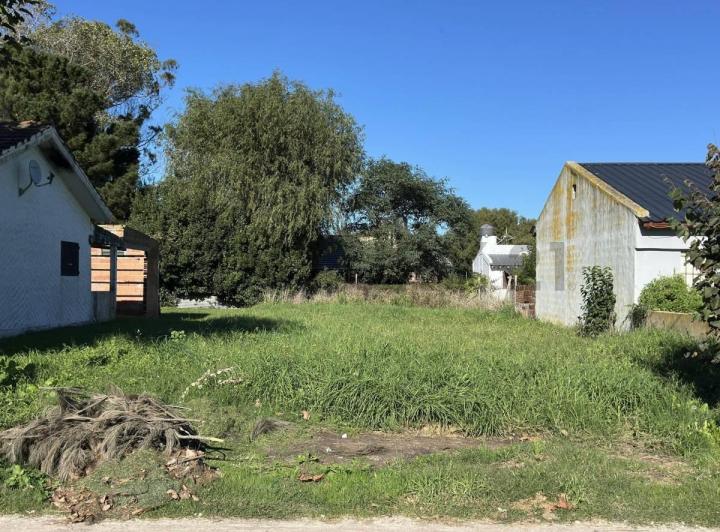 Terreno · 300m²