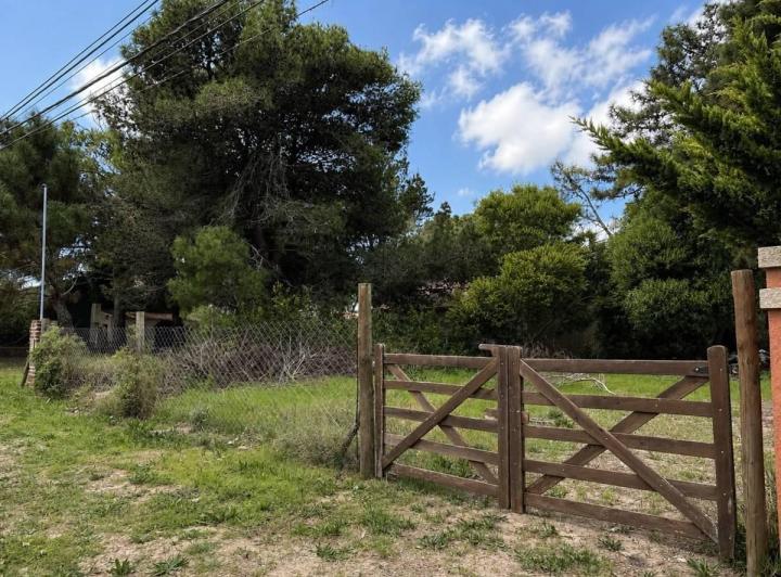 Terreno · 211m²